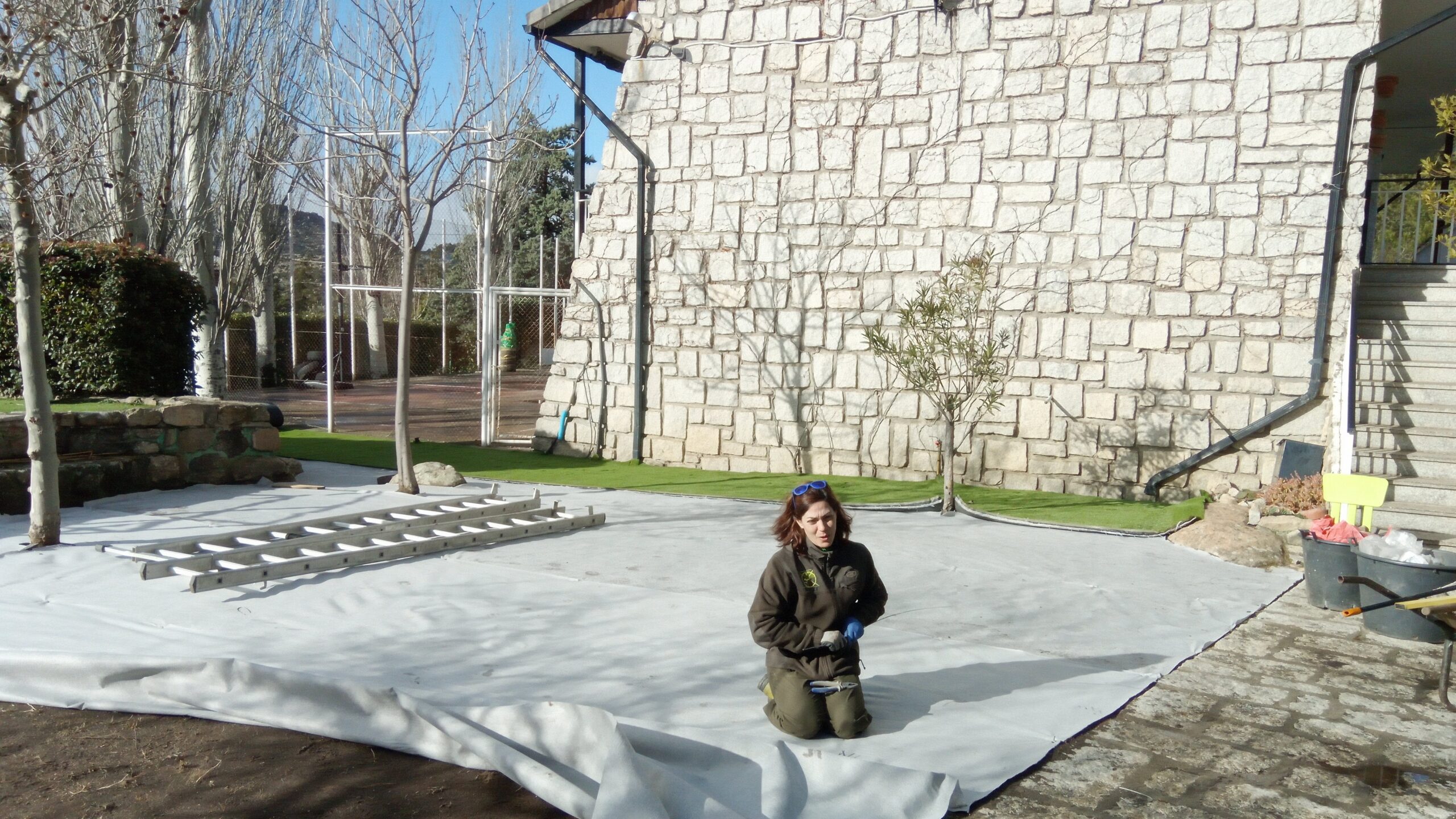 Instalación de césped artificial en La Cabrera.